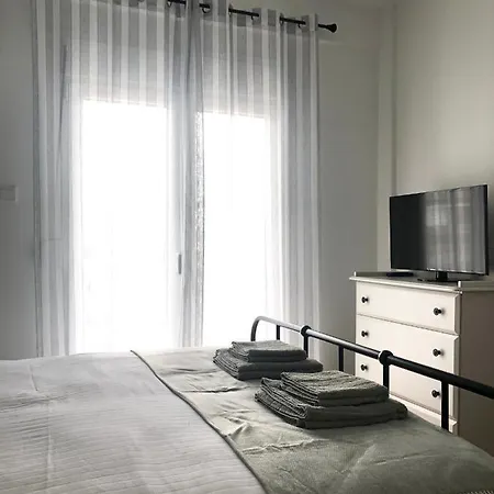 Lovely 3-bdr Centre Apartmán *
